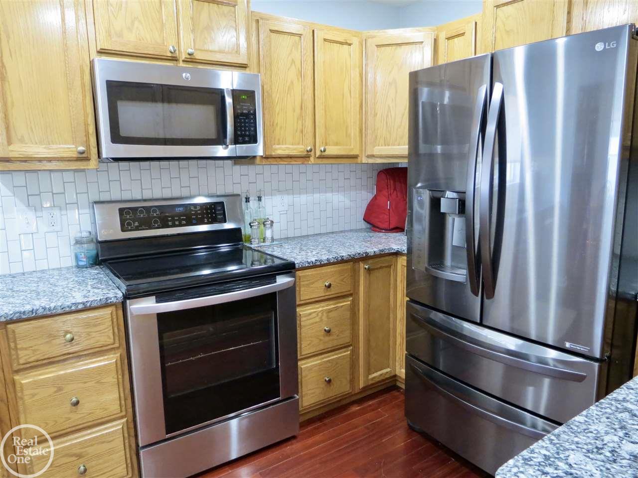 3078 York Rochester Hills Rochester, MI 48309 - Photo 10 of 41