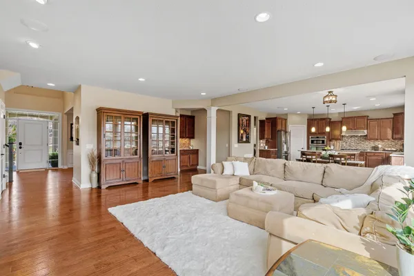 $925,000 | 14905 59th Avenue North, Plymouth, MN 55446