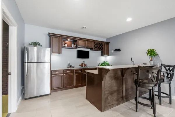 $925,000 | 14905 59th Avenue North, Plymouth, MN 55446