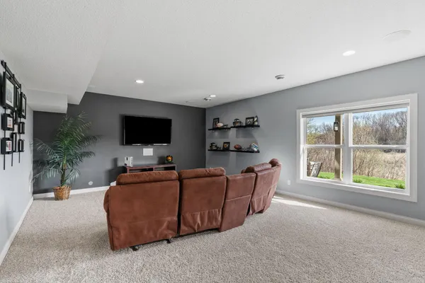 $925,000 | 14905 59th Avenue North, Plymouth, MN 55446