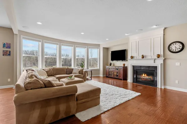 $925,000 | 14905 59th Avenue North, Plymouth, MN 55446