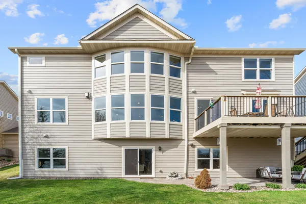 $925,000 | 14905 59th Avenue North, Plymouth, MN 55446