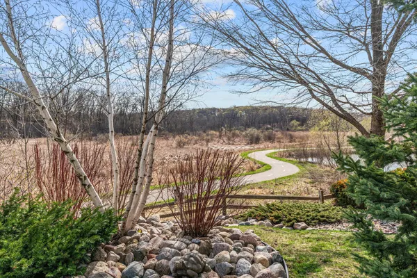 $925,000 | 14905 59th Avenue North, Plymouth, MN 55446