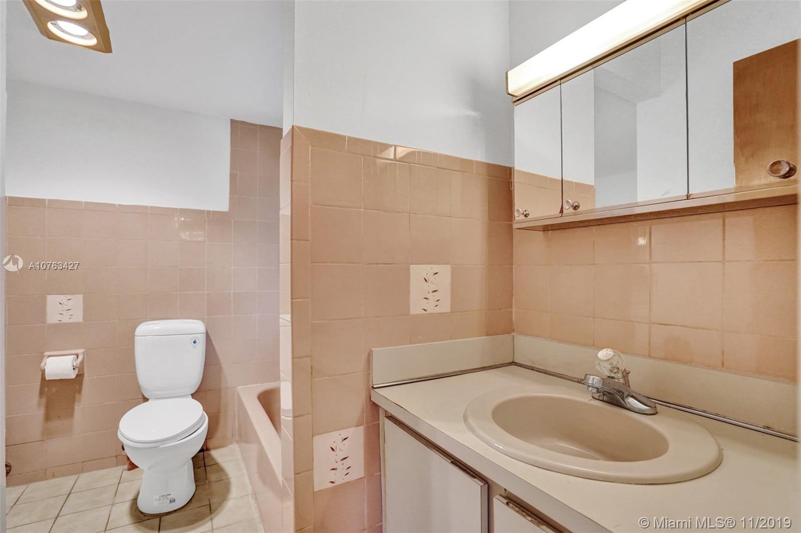 745 Allendale Road Key Biscayne, FL 33149 - Photo 17 of 34