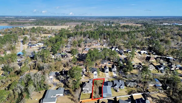 $79,900 | 1335 Glen Oaks Drive, Conroe, TX 77385