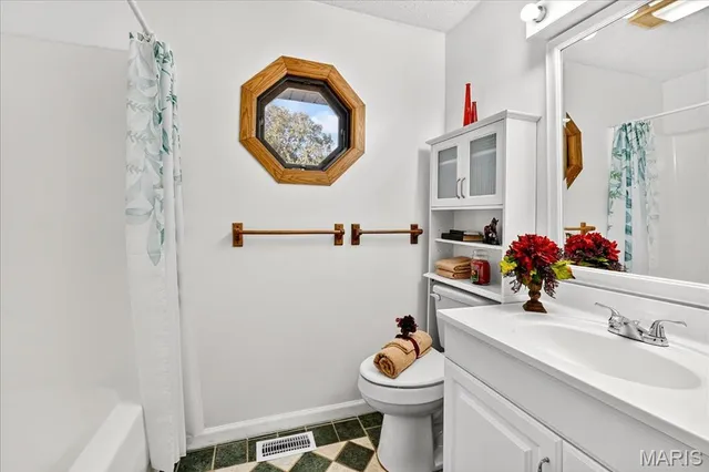 $280,000 | 1313 Jacquelyn Court, Maryville, IL 62062