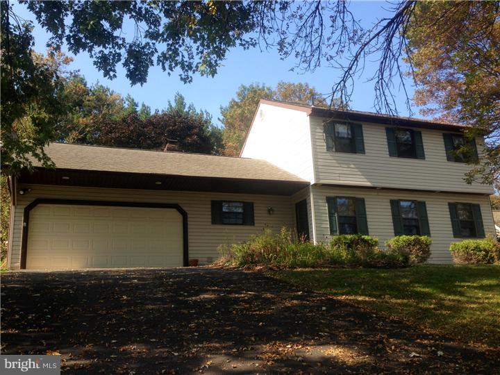 88 Signal Hill Road Holland, PA 18966 - Photo 1 of 25 Exterior Front