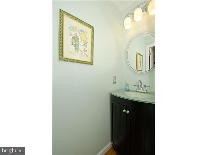 88 Signal Hill Road Holland, PA 18966 - Photo 13 of 25 Half Bath