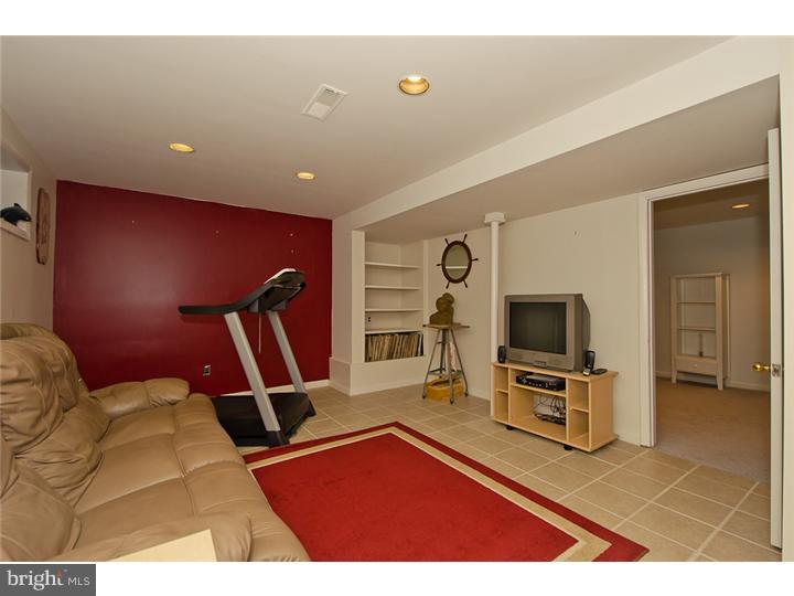 88 Signal Hill Road Holland, PA 18966 - Photo 15 of 25 Basement - Finished