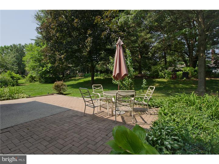 88 Signal Hill Road Holland, PA 18966 - Photo 22 of 25 Patio