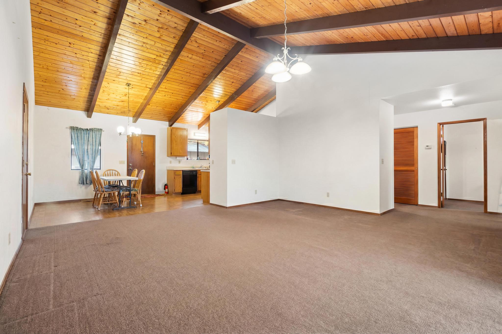 54-382 Union Mill Road Kapaau, HI 96755 - Photo 5 of 28 a view of a livingroom with furniture and a window