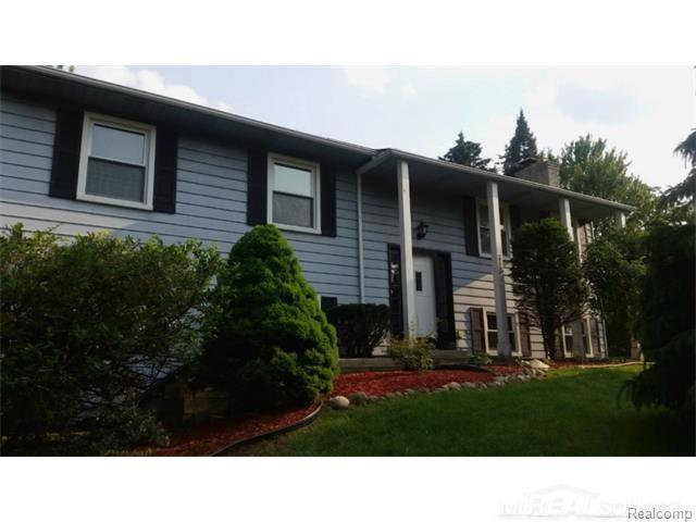 2551 Roseview Drive Rochester Hills, MI 48306 - Photo 5 of 39