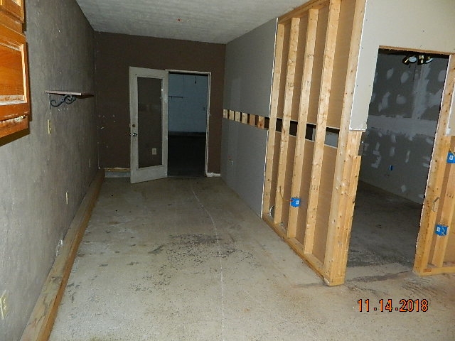 4566 East Pierceton Road Pierceton, IN 46562 - Photo 18 of 25 Gallery Image 18
