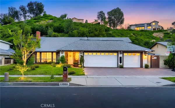 $4,995 | 24668 Ebelden Avenue, Newhall, CA 91321
