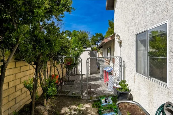 $4,995 | 24668 Ebelden Avenue, Newhall, CA 91321
