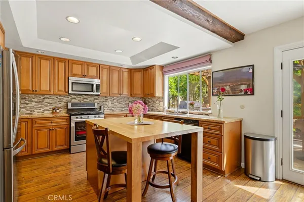 $4,995 | 24668 Ebelden Avenue, Newhall, CA 91321