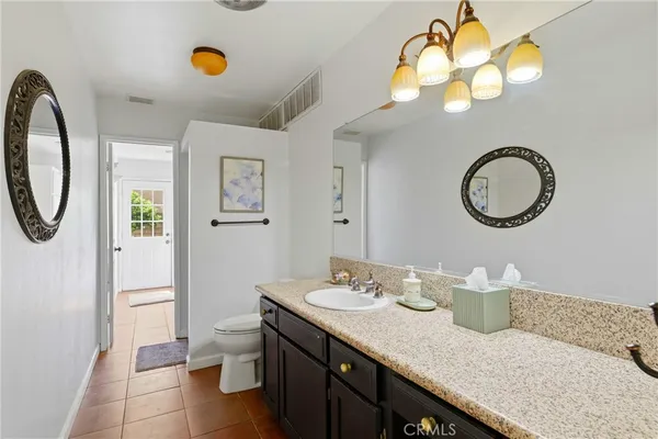 $4,995 | 24668 Ebelden Avenue, Newhall, CA 91321