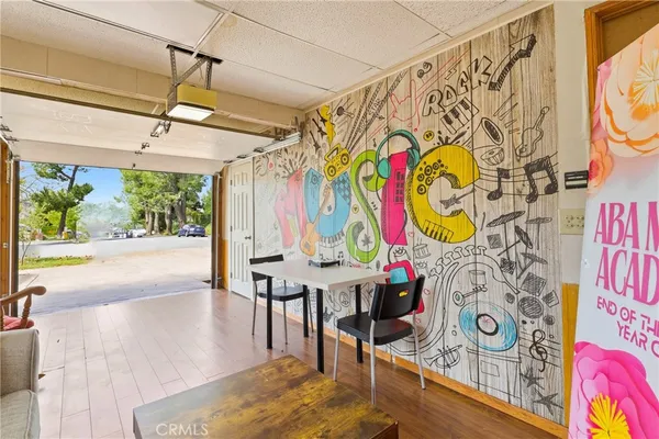 $4,995 | 24668 Ebelden Avenue, Newhall, CA 91321