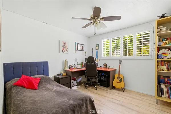 $4,995 | 24668 Ebelden Avenue, Newhall, CA 91321