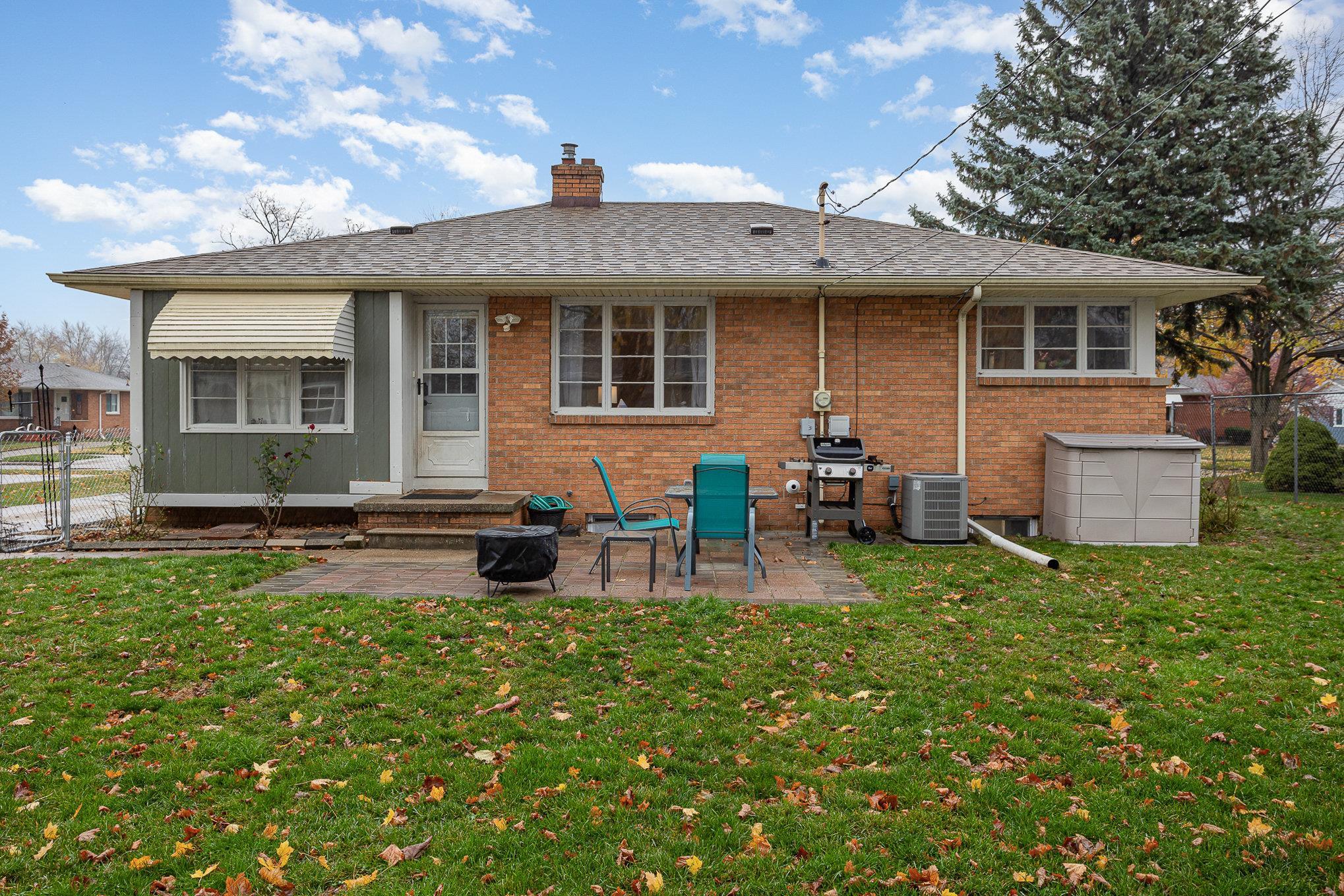 1908 South Sherman Street Bay City, MI 48708 - Photo 20 of 21 Gallery Image 20