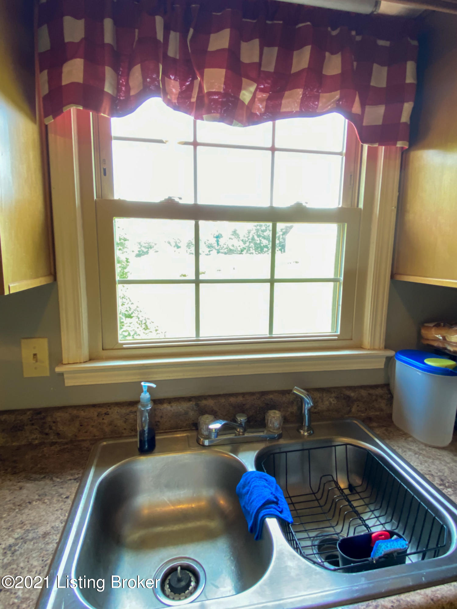 3238 Sunbeam Road Leitchfield, KY 42754 - Photo 6 of 22 IMG_2628 2