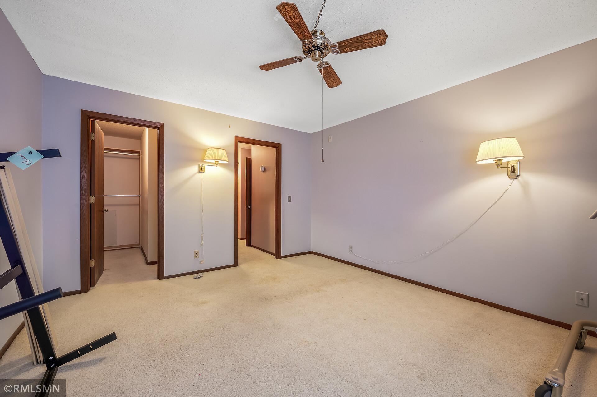 10451 Greenbrier Road, Unit 304 Minnetonka, MN 55305 - Photo 8 of 23 Gallery Image 8