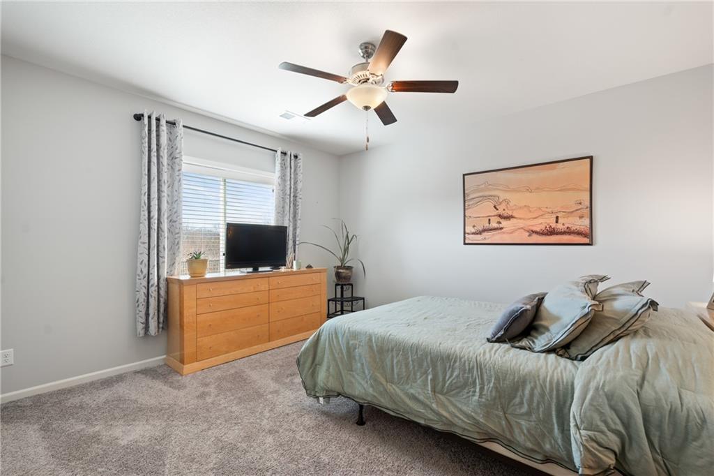 3000 Southwest Arboridge Drive Lee's Summit, MO 64082 - Photo 18 of 29