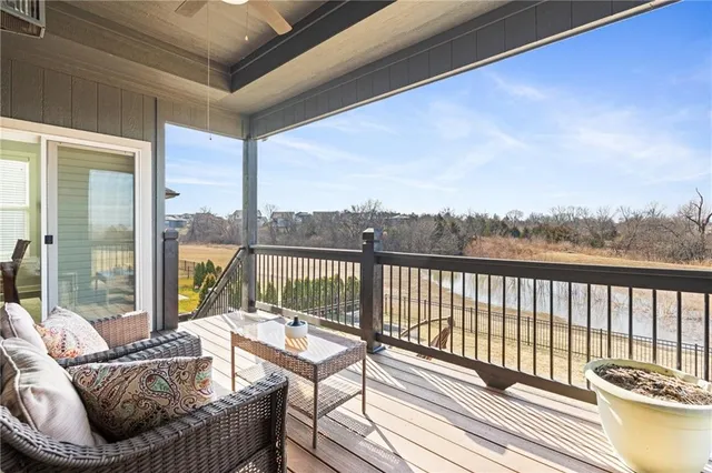 $550,000 | 3000 Southwest Arboridge Drive, Lee's Summit, MO 64082