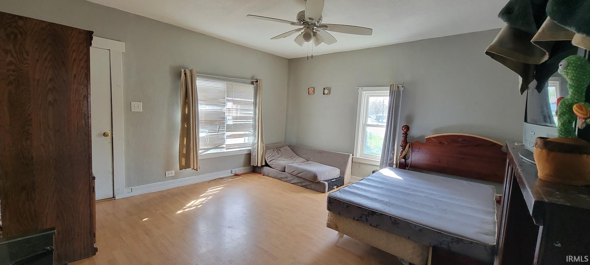 2128 Oakgrove Road Washington, IN 47501 - Photo 4 of 12 Gallery Image 4