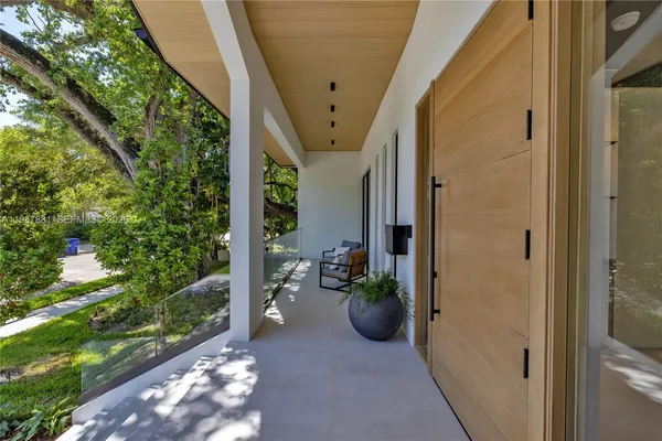 $5,750,000 | 769 Northeast 72nd Terrace, Miami, FL 33138