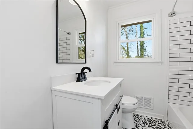 $324,900 | 601 South D Street, Easley, SC 29640