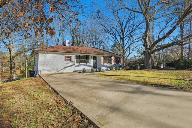 $324,900 | 601 South D Street, Easley, SC 29640