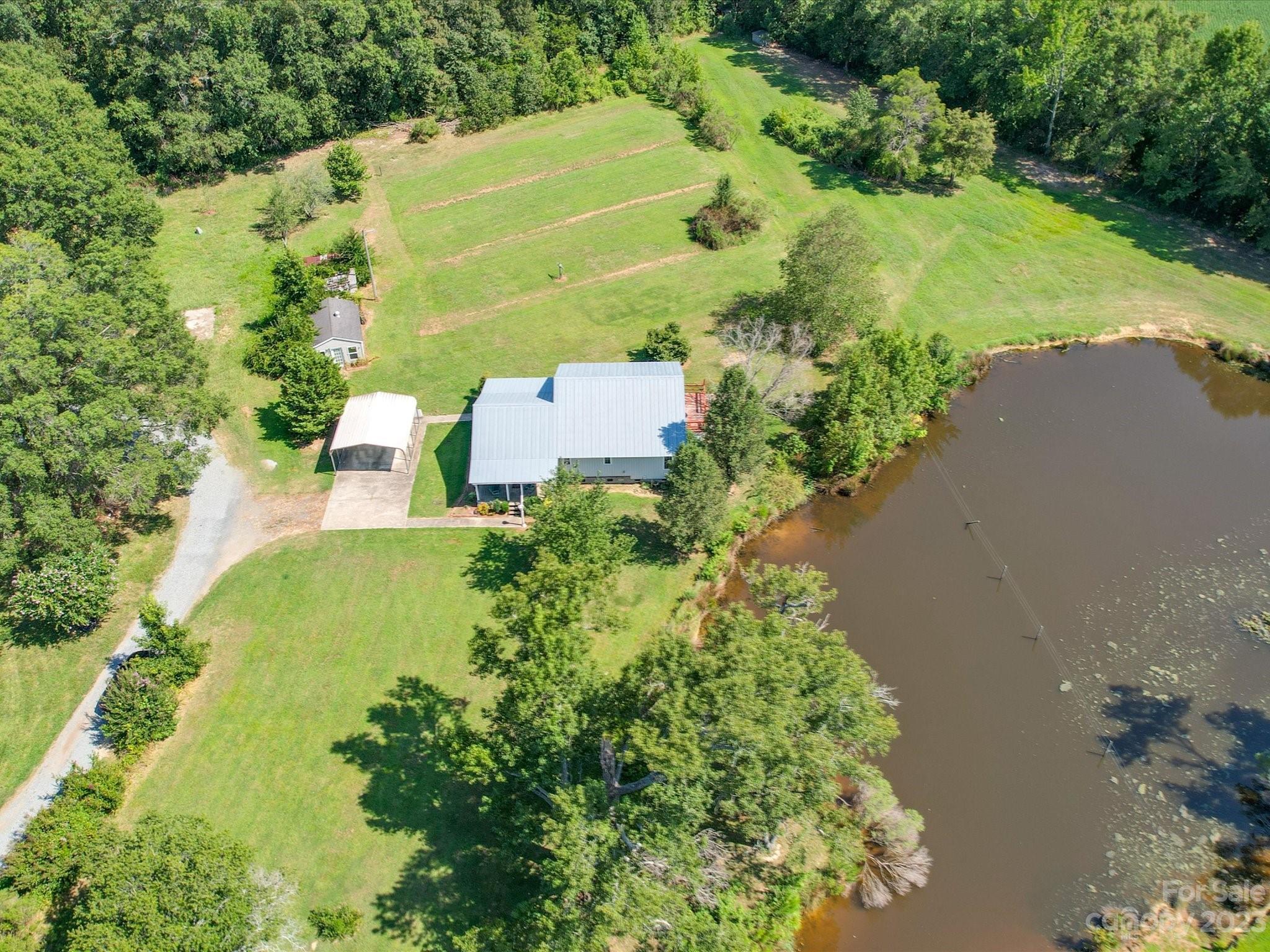 9996 Roundtree Road Mount Pleasant, NC 28124 - Photo 5 of 47 Gallery Image 5