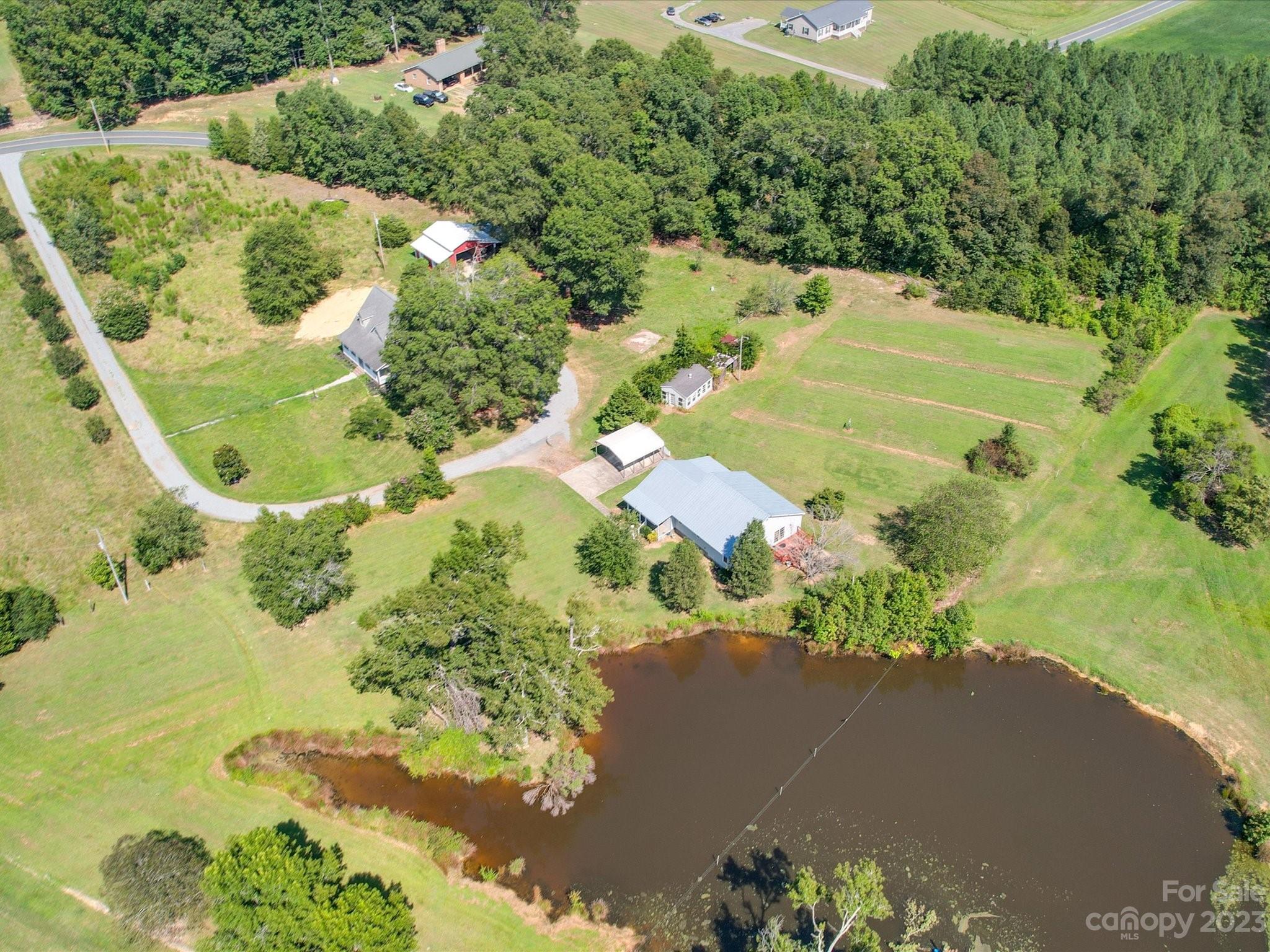 9996 Roundtree Road Mount Pleasant, NC 28124 - Photo 6 of 47 Gallery Image 6