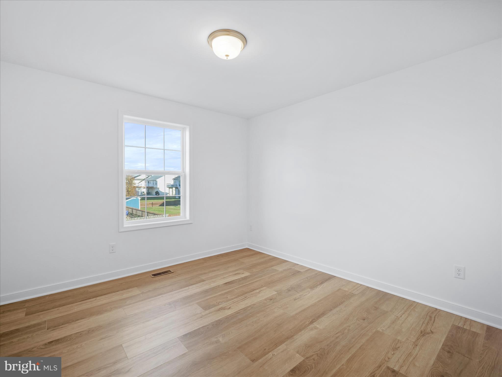 110 Hykes Road East Greencastle, PA 17225 - Photo 21 of 40 an empty room with windows