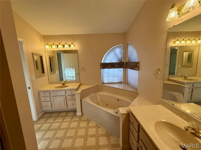 $365,000 | 1229 Elisabeth Drive, O'Fallon, IL 62269