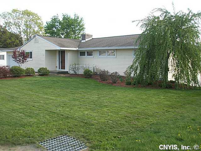 302 Saltmakers Road Salina, NY 13088 - Photo 1 of 1 Exterior Front