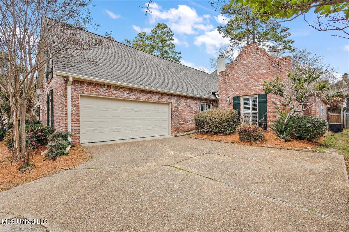 752 Versailles Drive Ridgeland, MS 39157 - Photo 3 of 34 03-752 Versailles Dr