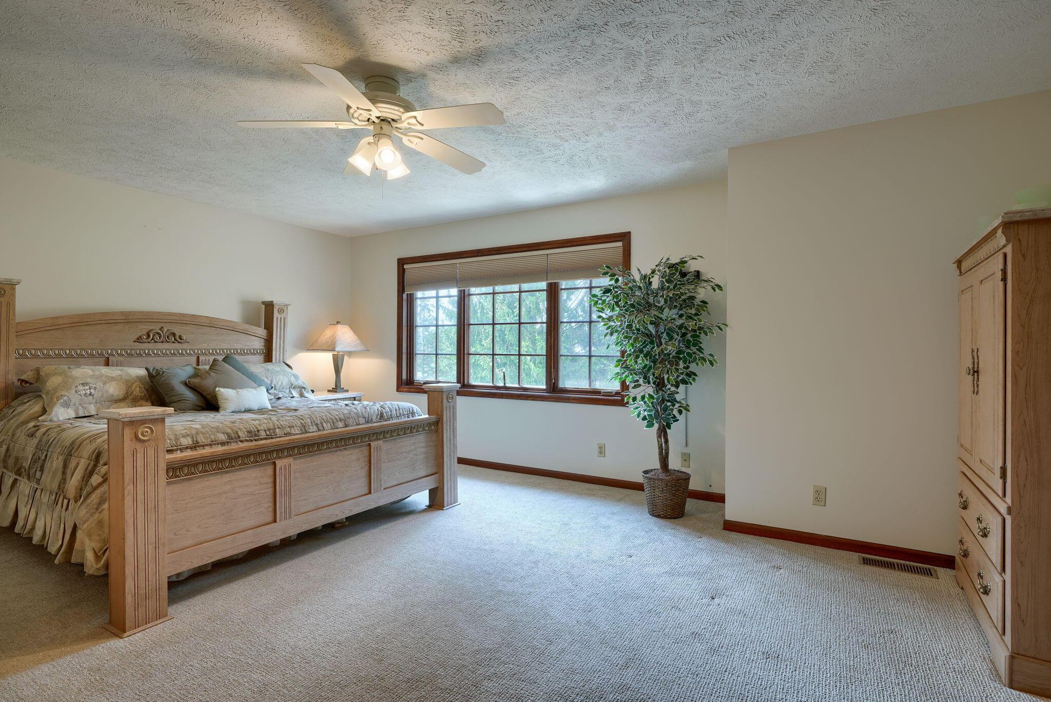 1457 Woodridge Road Marion, OH 43302 - Photo 24 of 80 Primary Bedroom