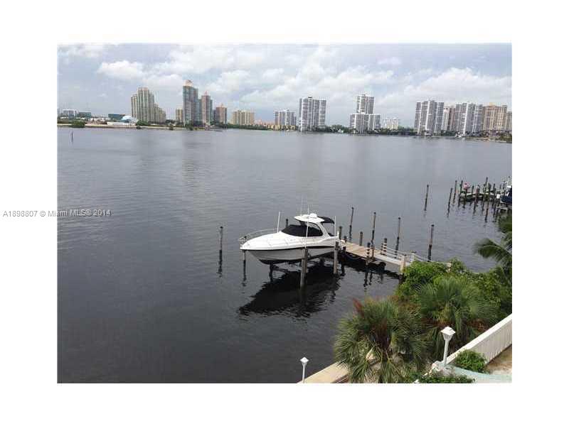 17900 North Bay Road, Unit PH3 Sunny Isles Beach, FL 33160 - Photo 3 of 18 a view of a terrace with sitting area