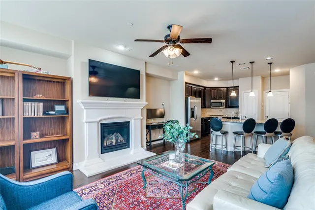 $3,300 | 4268 Riverview Drive, Carrollton, TX 75010