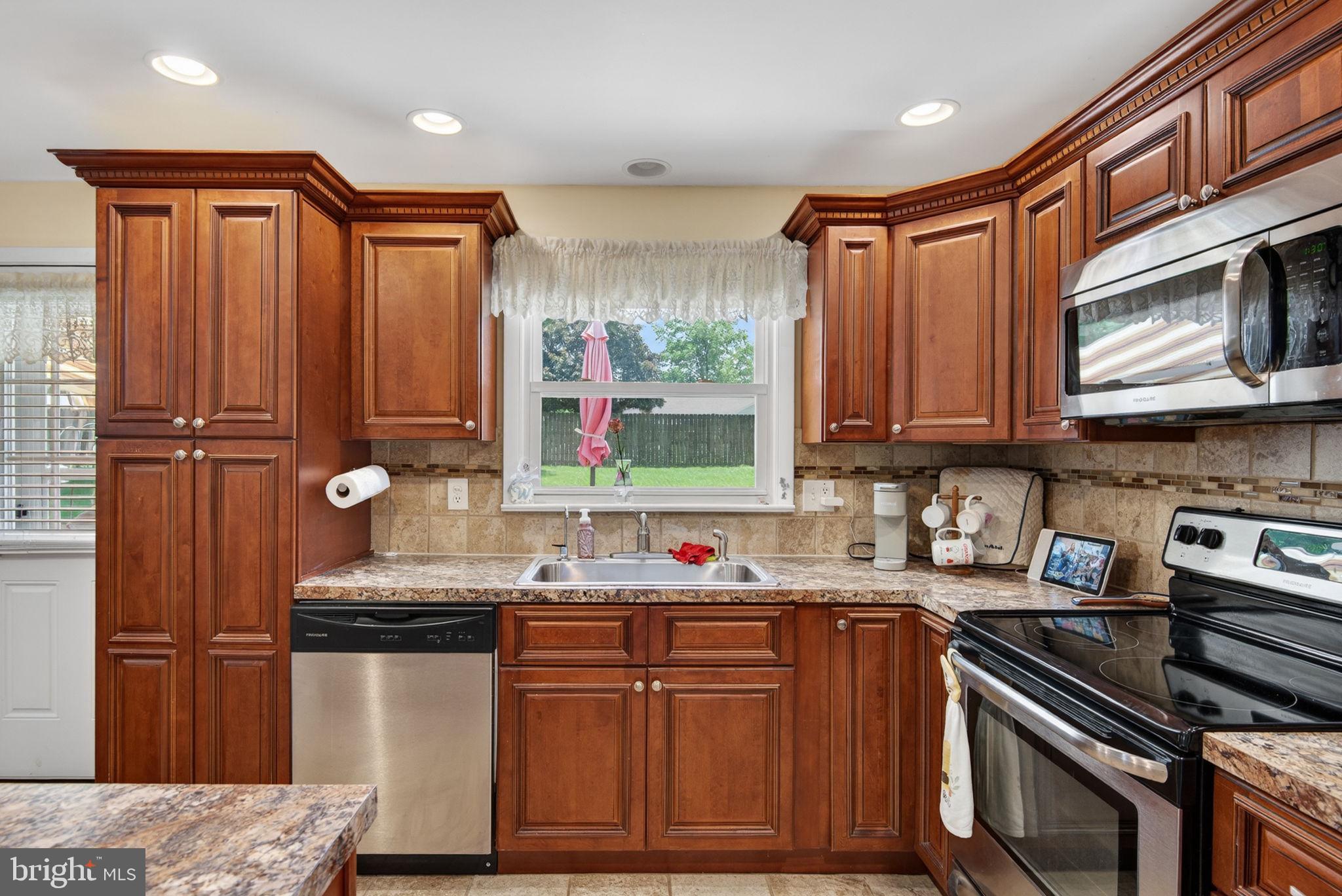 24 Snyder Hill Road Lititz, PA 17543 - Photo 13 of 30