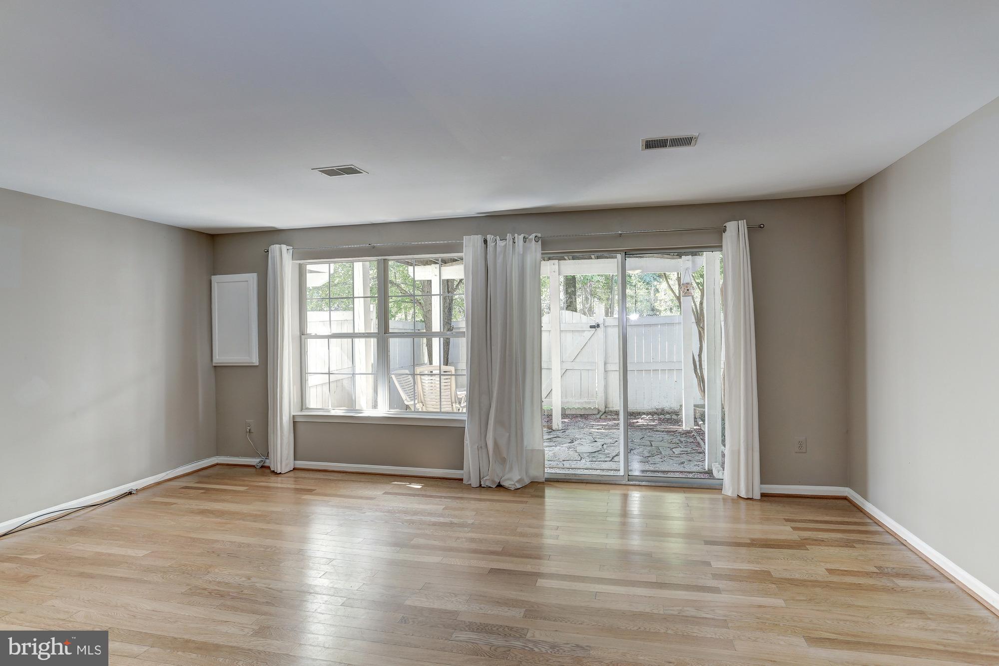 12011 Edgemere Circle Reston, VA 20190 - Photo 21 of 29 LOWER LEVEL FAMILY ROOM (2ND VIEW)