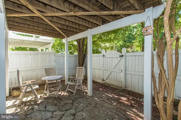 $3,800 | 12011 Edgemere Circle, Reston, VA 20190