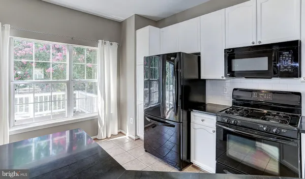 $3,800 | 12011 Edgemere Circle, Reston, VA 20190