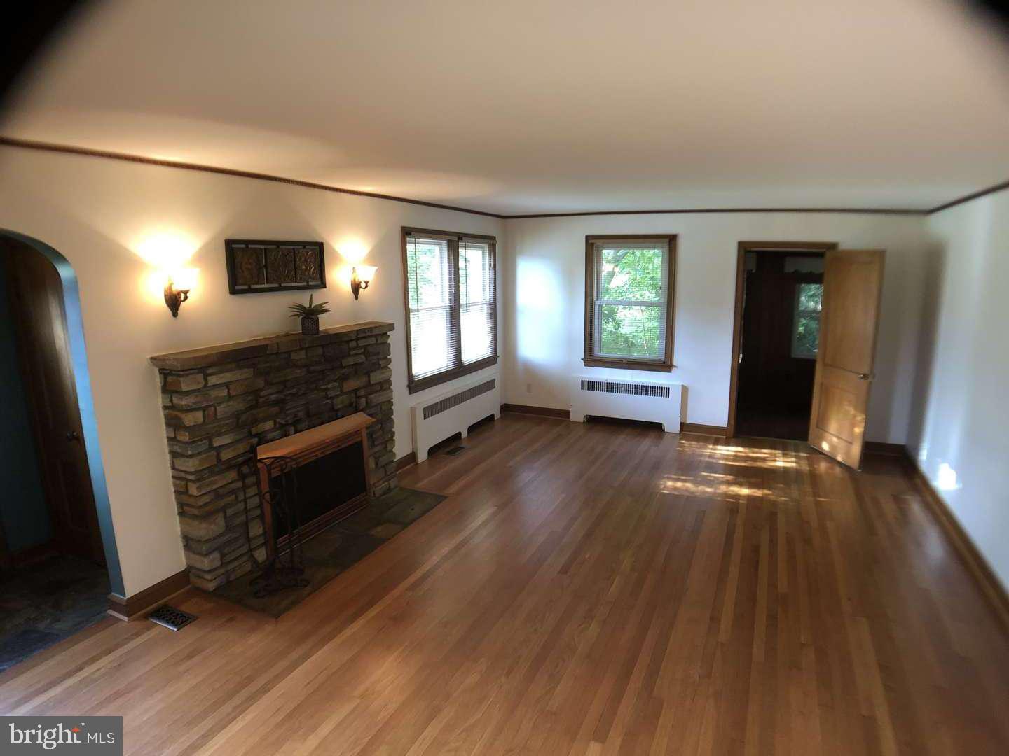 25901 Woodfield Road Damascus, MD 20872 - Photo 11 of 25 Gallery Image 11