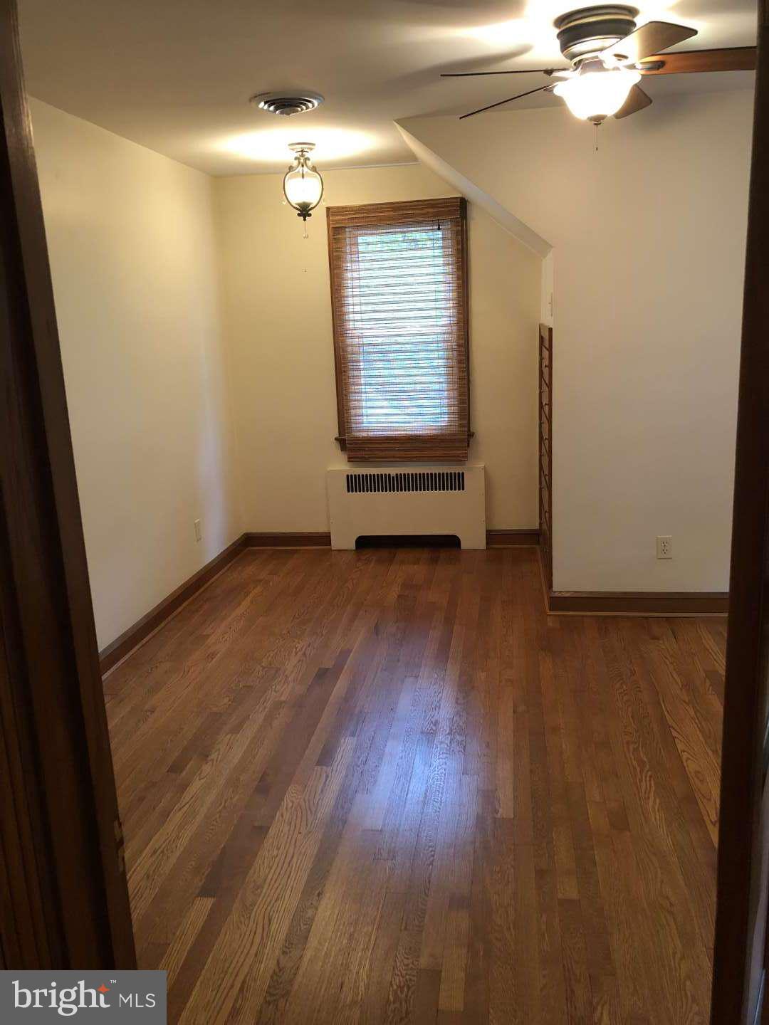 25901 Woodfield Road Damascus, MD 20872 - Photo 16 of 25 Gallery Image 16