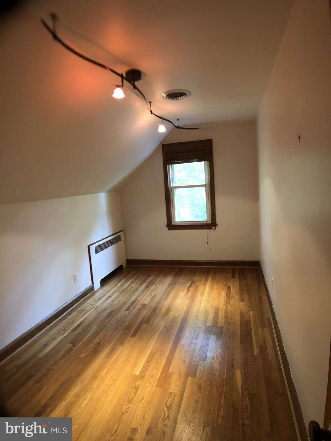25901 Woodfield Road Damascus, MD 20872 - Photo 17 of 25 Gallery Image 17