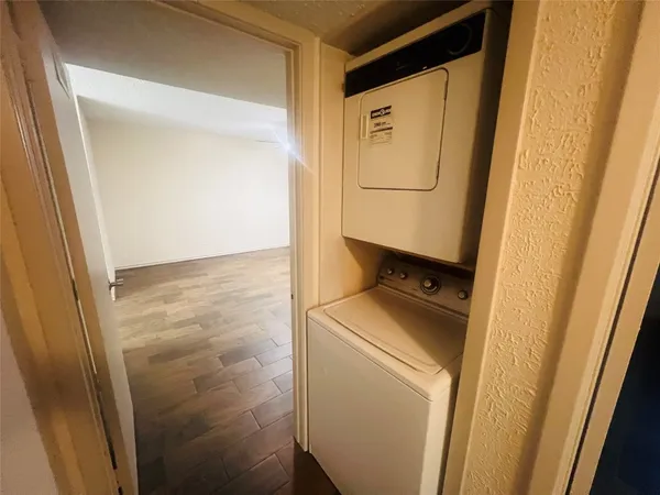 $1,500 | 10047 Westpark Drive, Unit 46, Houston, TX 77042