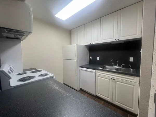 $1,500 | 10047 Westpark Drive, Unit 46, Houston, TX 77042